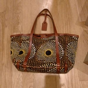 Beautiful Large Cassidy Burberry bag